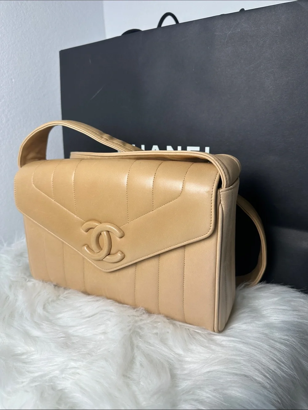 💯Authentic Vintage Chanel CC Logo Shoulder Bag – Beige Lambskin 🍀